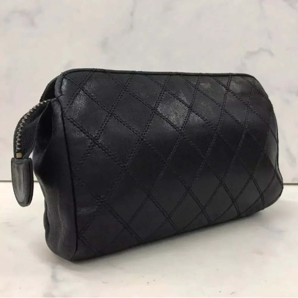 CHANEL Matelasse Pouch/Clutch
Leather Black Authentic with COA - Picture 2 of 10